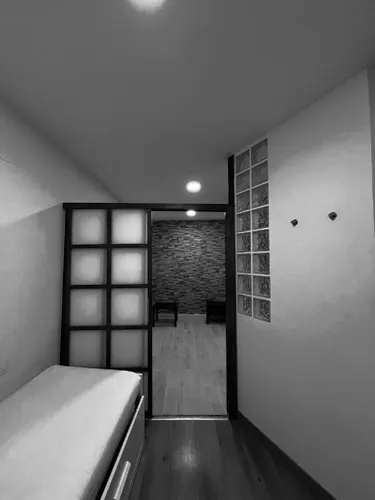 Foto de desconocido en un piso en alquiler