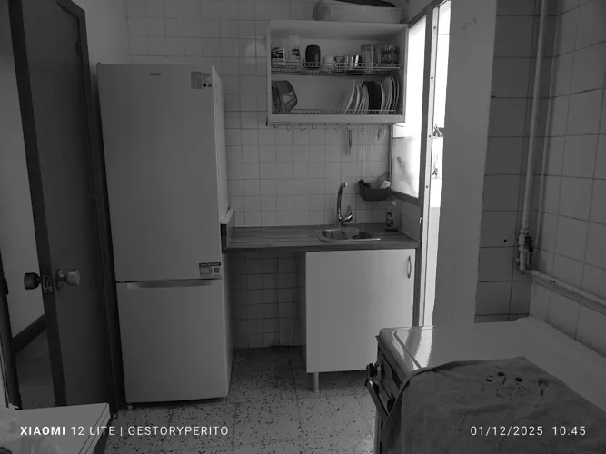 Foto de cocina en un piso en alquiler