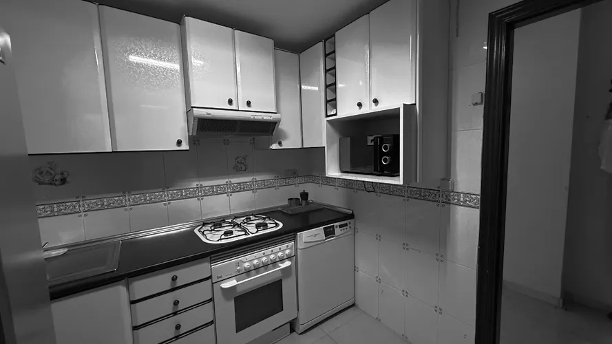 Foto de cocina en un piso en alquiler