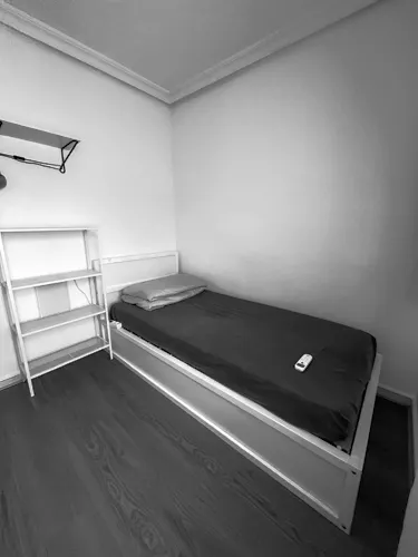 Foto de dormitorio en un piso en alquiler