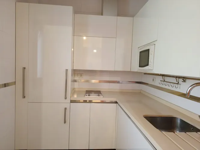 Foto de cocina en un piso en alquiler