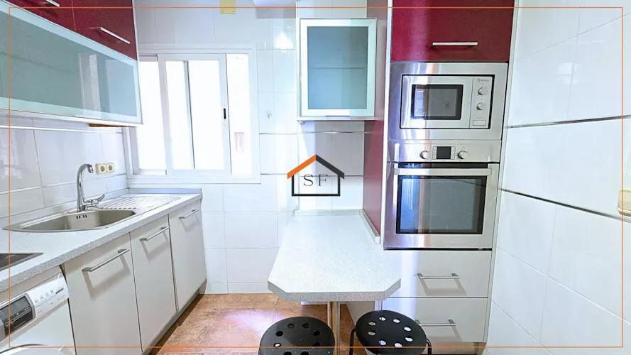 Foto de cocina en un piso en alquiler