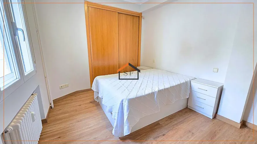 Foto de dormitorio en un piso en alquiler