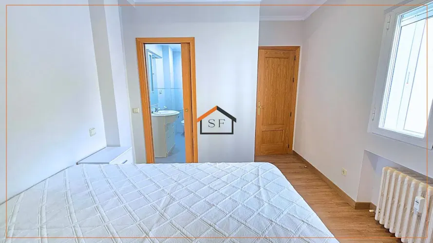Foto de dormitorio en un piso en alquiler