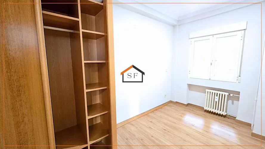 Foto de dormitorio en un piso en alquiler