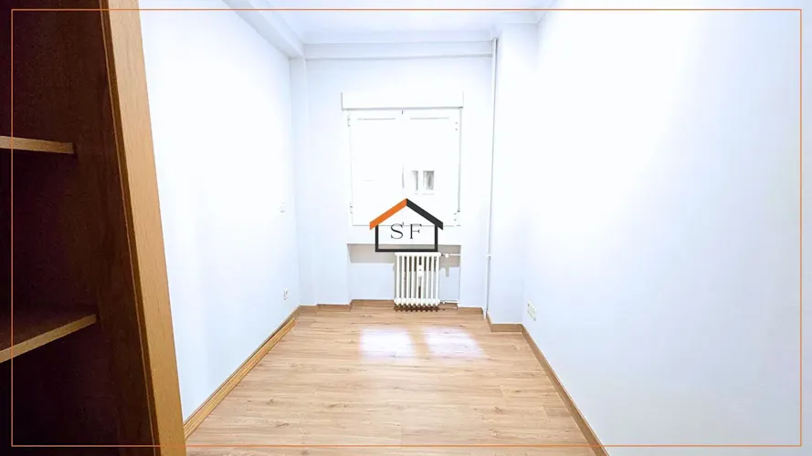 Foto de dormitorio en un piso en alquiler