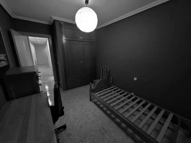 Foto de dormitorio en un piso en alquiler