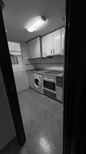 Foto de cocina en un piso en alquiler