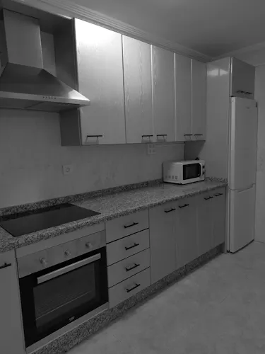 Foto de cocina en un piso en alquiler