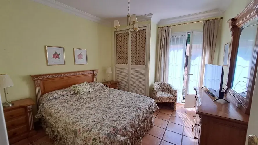 Foto de dormitorio en un piso en alquiler