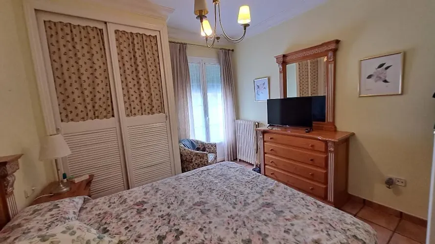 Foto de dormitorio en un piso en alquiler