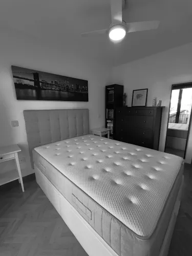 Foto de dormitorio en un piso en alquiler