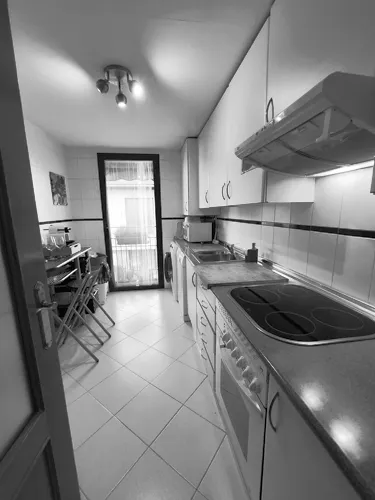 Foto de cocina en un piso en alquiler