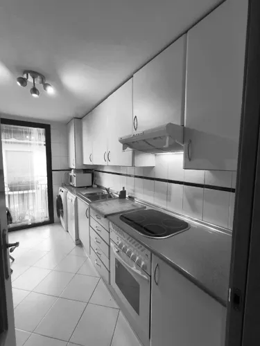 Foto de cocina en un piso en alquiler
