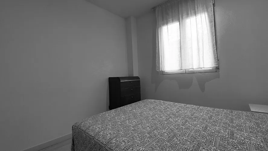 Foto de dormitorio en un piso en alquiler