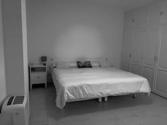 Foto de dormitorio en un piso en alquiler