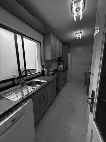 Foto de cocina en un piso en alquiler
