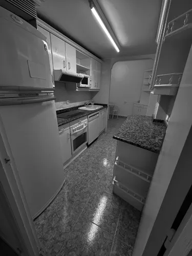 Foto de cocina en un piso en alquiler