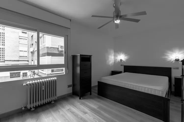 Foto de dormitorio en un piso en alquiler