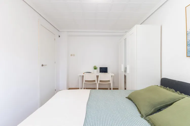 Foto de dormitorio en un piso en alquiler