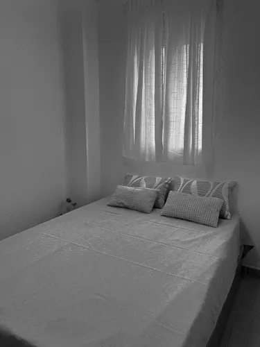 Foto de dormitorio en un piso en alquiler
