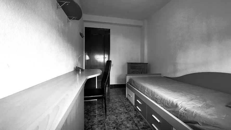 Foto de dormitorio en un piso en alquiler