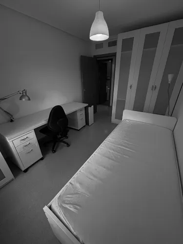 Foto de dormitorio en un piso en alquiler