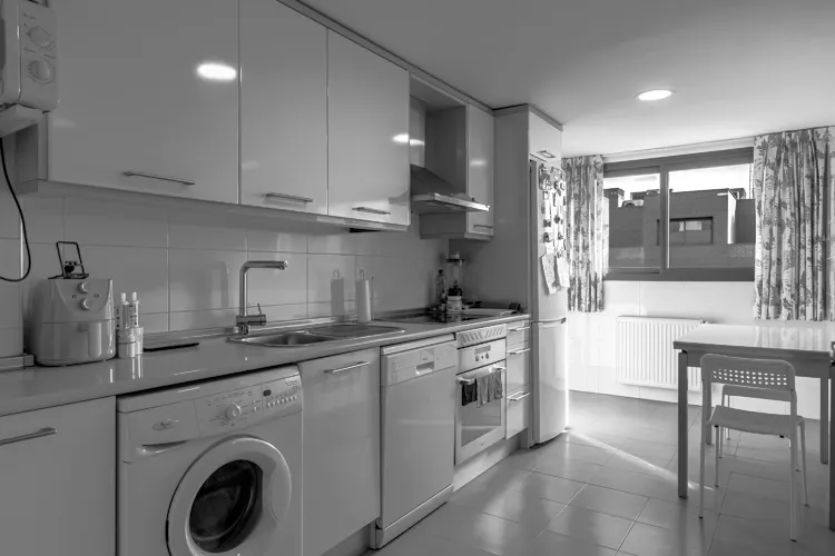 Foto de cocina en un piso en alquiler