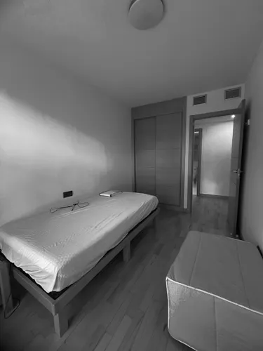 Foto de dormitorio en un piso en alquiler