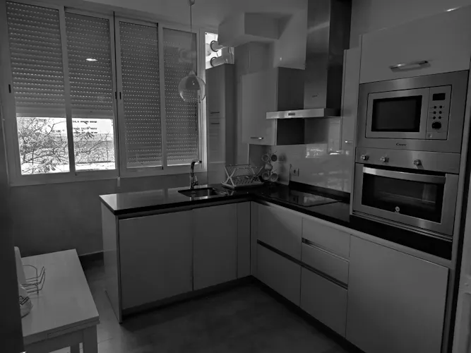 Foto de cocina en un piso en alquiler