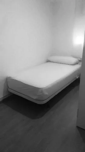Foto de dormitorio en un piso en alquiler