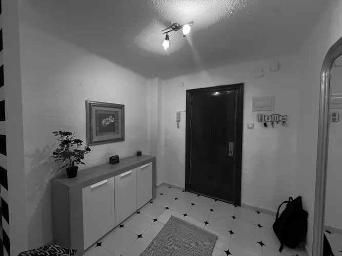 Foto de entrada en un piso en alquiler