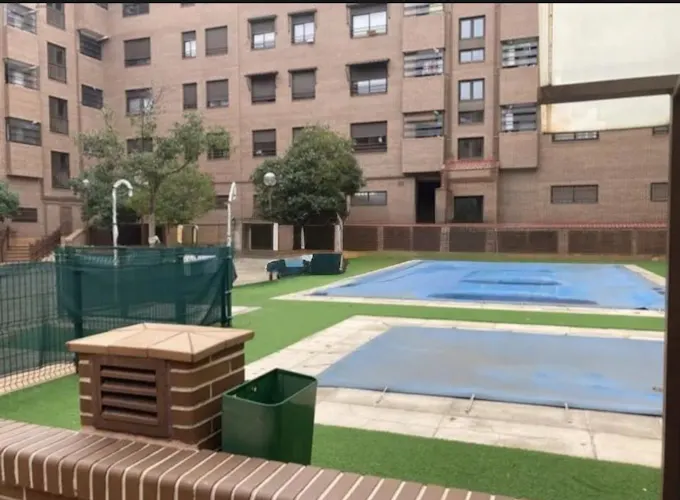Foto de piscina en un piso en alquiler