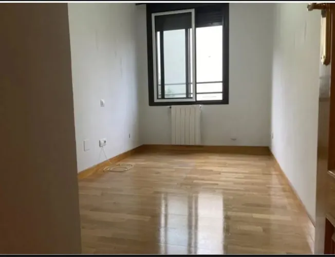 Foto de dormitorio en un piso en alquiler