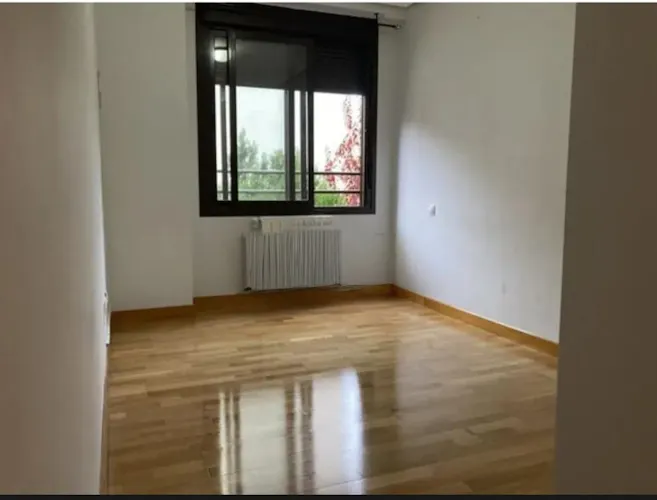 Foto de dormitorio en un piso en alquiler