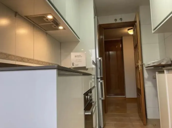 Foto de cocina en un piso en alquiler