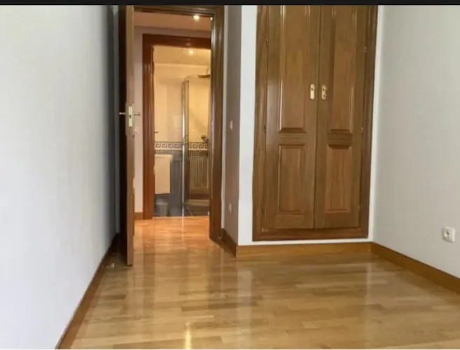 Foto de dormitorio en un piso en alquiler