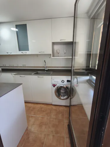 Foto de cocina en un piso en alquiler