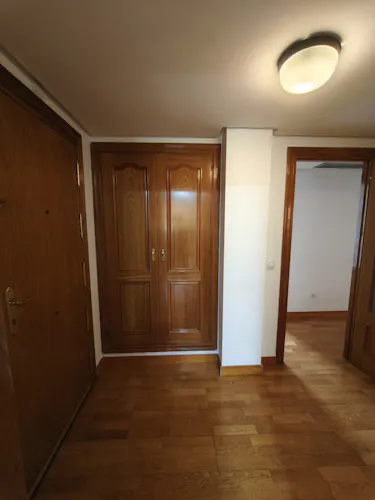 Foto de entrada en un piso en alquiler