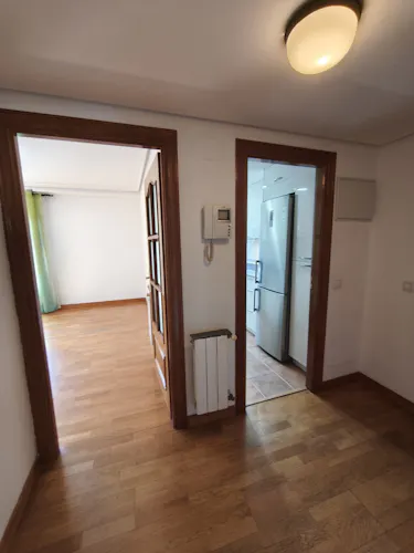 Foto de entrada en un piso en alquiler