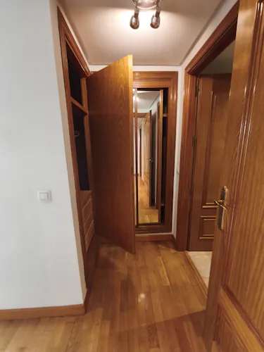 Foto de pasillo en un piso en alquiler