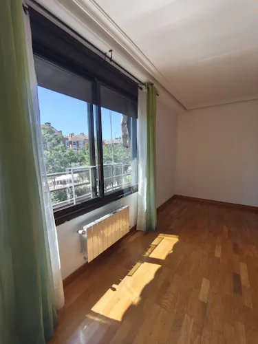Foto de habitación en un piso en alquiler