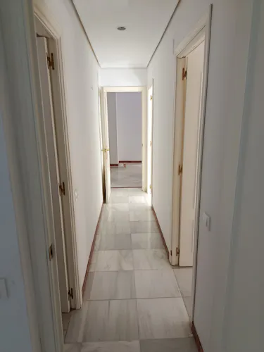 Foto de pasillo en un piso en alquiler
