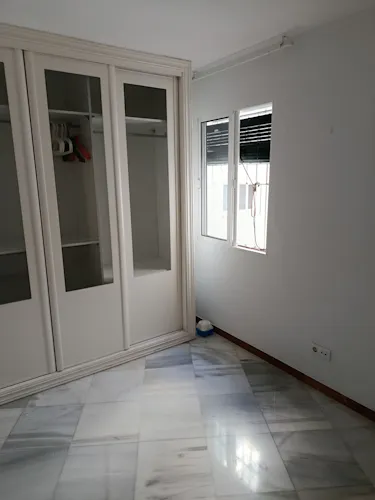 Foto de dormitorio en un piso en alquiler