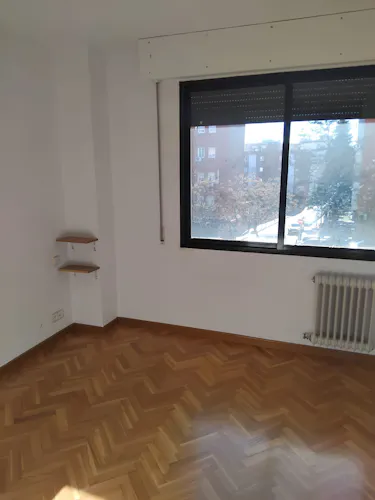 Foto de dormitorio en un piso en alquiler