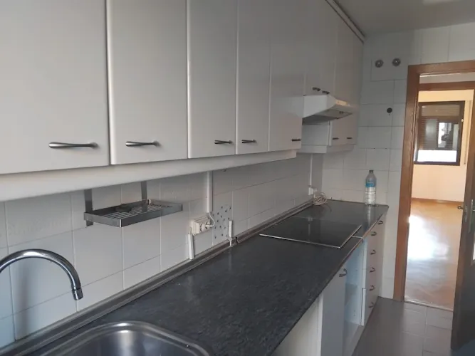 Foto de cocina en un piso en alquiler