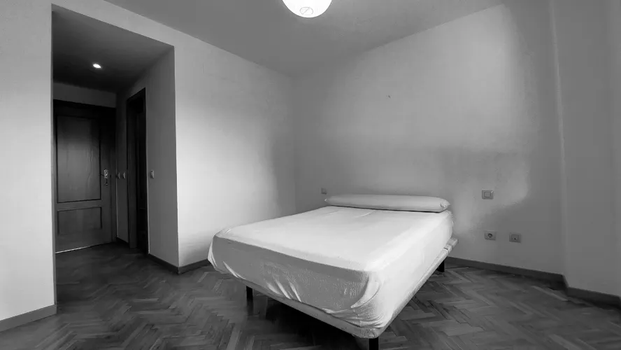Foto de dormitorio en un piso en alquiler