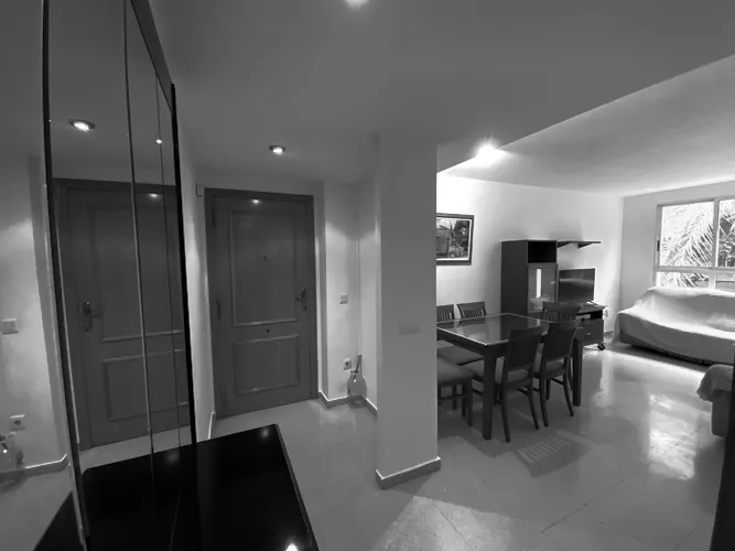 Foto de entrada en un piso en alquiler