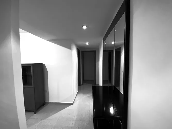 Foto de pasillo en un piso en alquiler