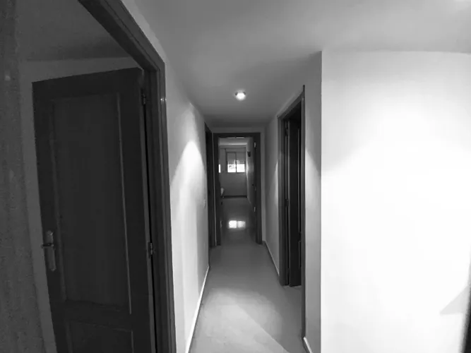 Foto de pasillo en un piso en alquiler
